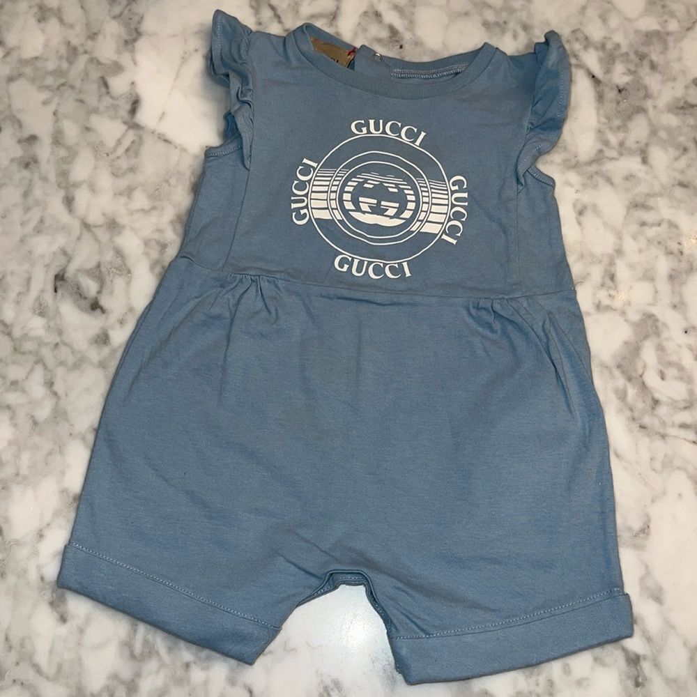 GUCCI BABY BLUE LOGO SHORTIE 3/6M